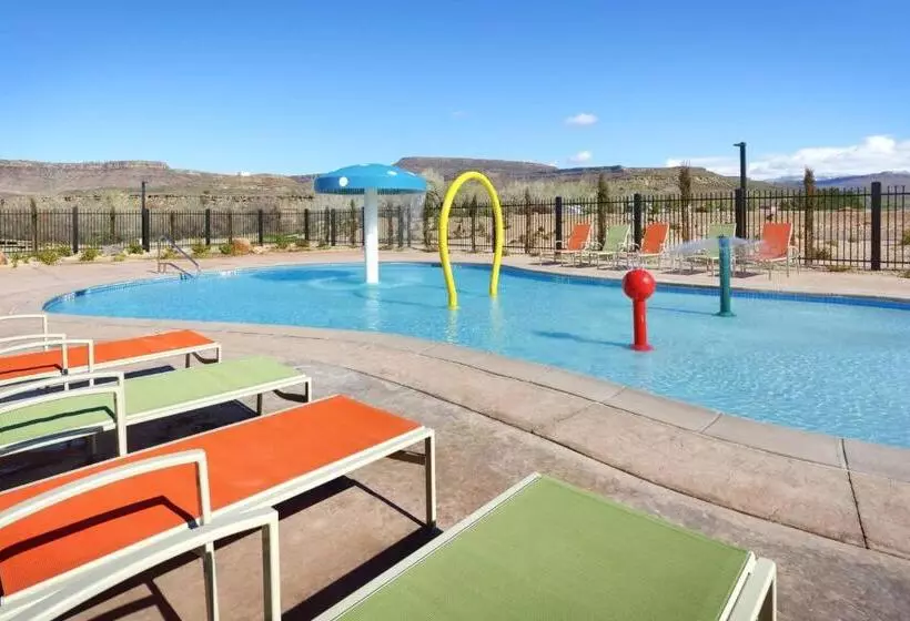 Hotelli Fairfield Inn & Suites By Marriott Virgin Zion National Park