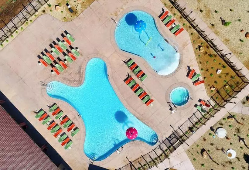 Hotelli Fairfield Inn & Suites By Marriott Virgin Zion National Park