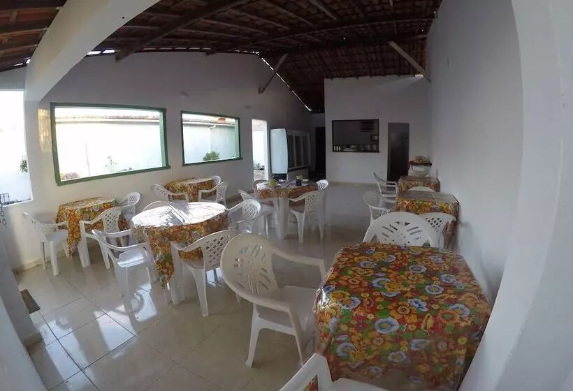 ホテル Vila Do Mar Pousada & Restaurante