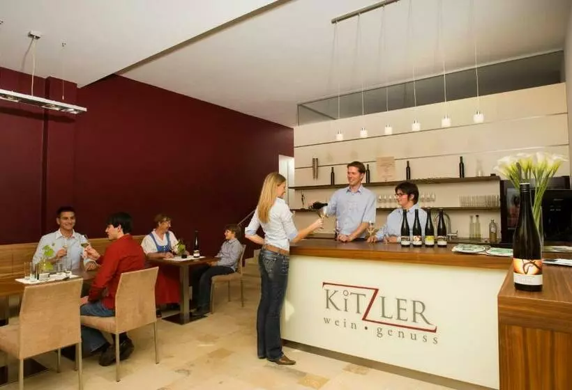 ホテル Winzerhaus Kitzler