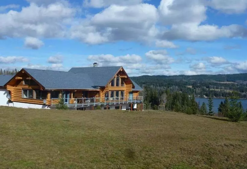 Little Black Bear Lodge/b&b