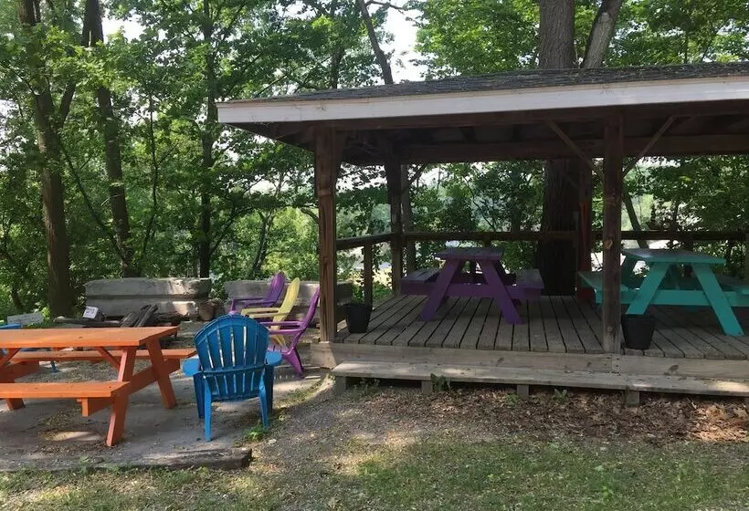 Motelli Captain S Cove