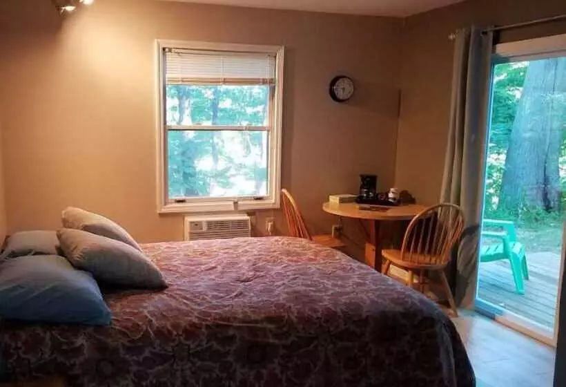 Motelli Captain S Cove