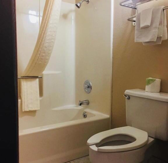 فندق على الطريق Owensville Inn