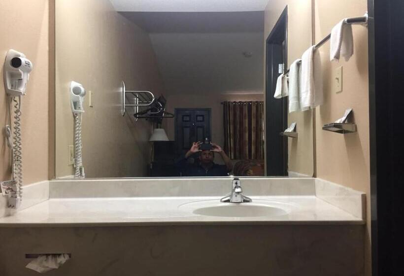 فندق على الطريق Owensville Inn