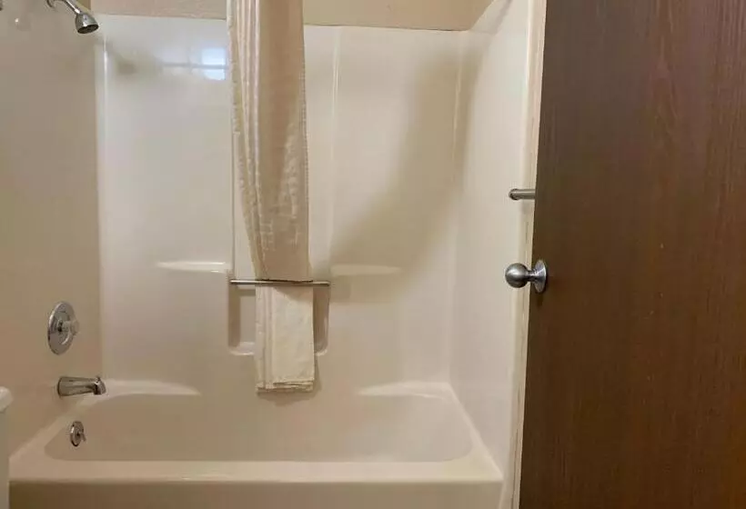 Motelli Owensville Inn