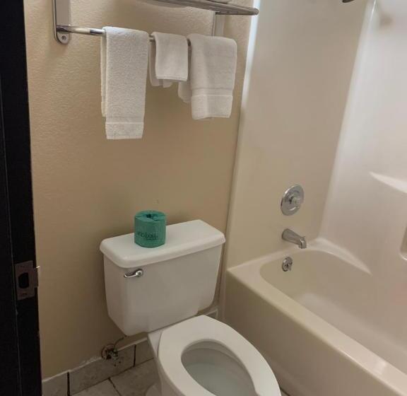 فندق على الطريق Owensville Inn