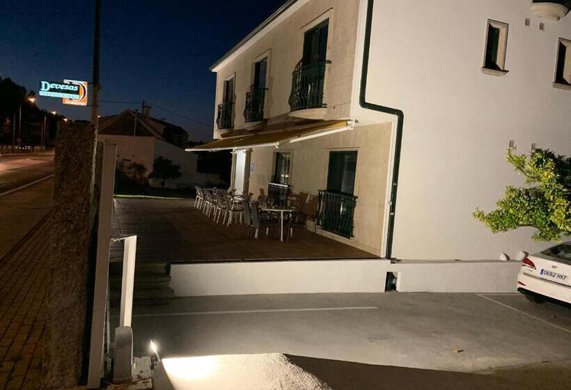 פנסיון Hostal Devesas