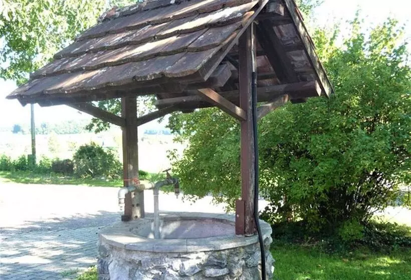 Retkeilymaja Gästehaus Reischmann