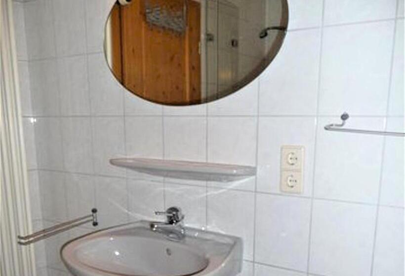 Albergue Gästehaus Reischmann