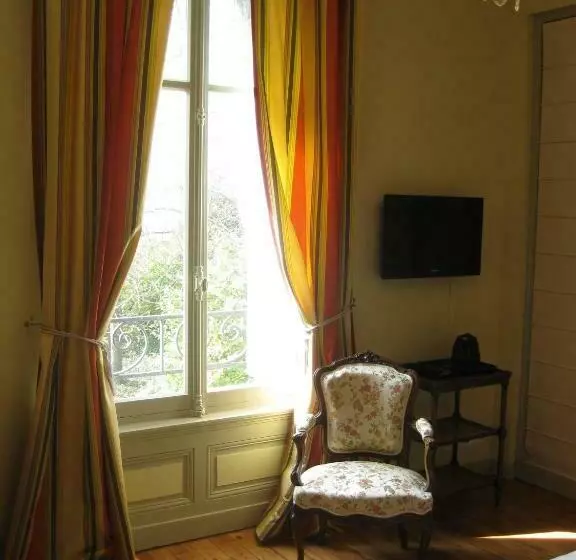 ベッドアンドブレックファースト Château De Launay