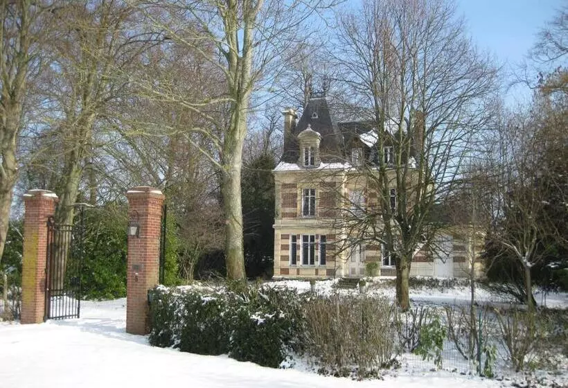 ベッドアンドブレックファースト Château De Launay