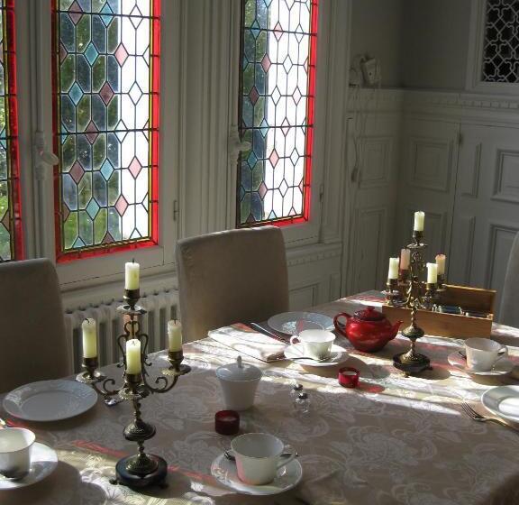 مبيت وإفطار Château De Launay