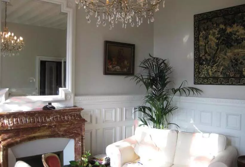 ベッドアンドブレックファースト Château De Launay