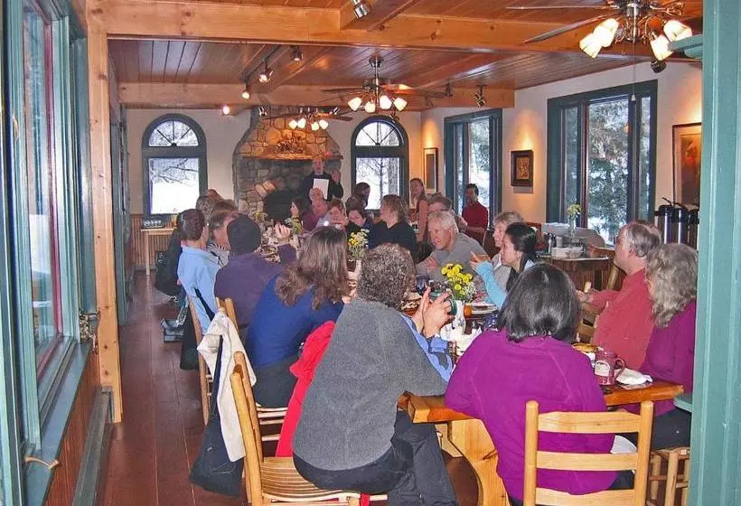 Aamiaismajoitus (B&B) Trails End Inn