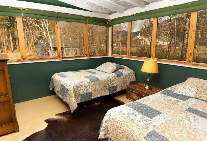 Aamiaismajoitus (B&B) Trails End Inn