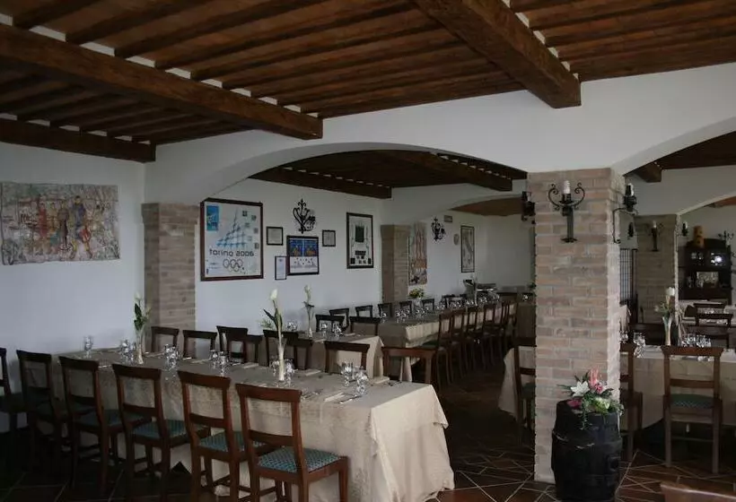 ホテル Agriturismo Colle Del Sole