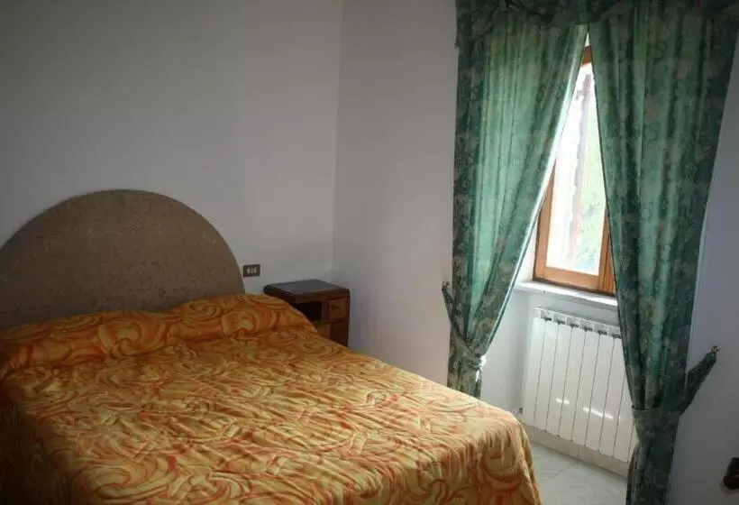 ホテル Agriturismo Colle Del Sole