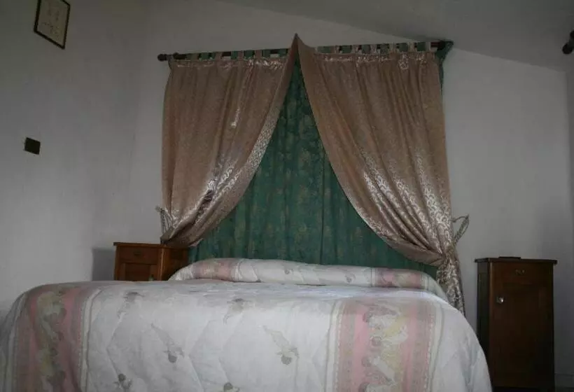 ホテル Agriturismo Colle Del Sole