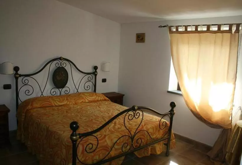 ホテル Agriturismo Colle Del Sole