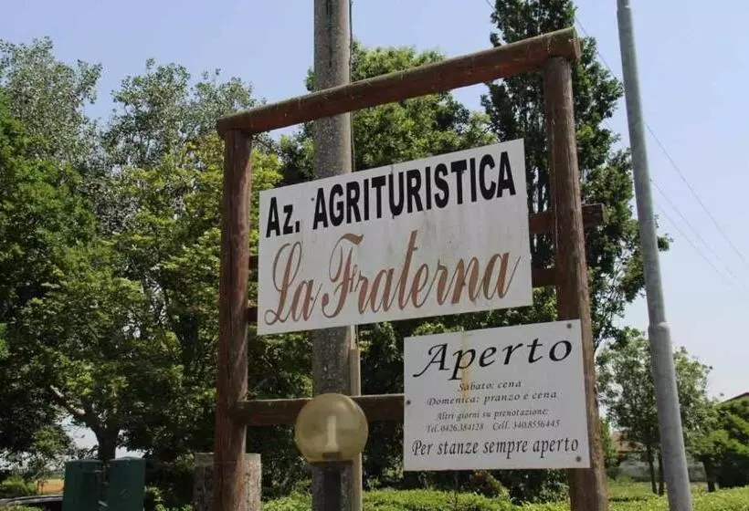 ホテル Agriturismo La Fraterna