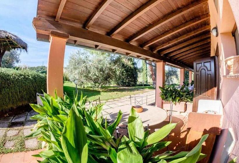 ホテル Agriturismo Poggio Corbello