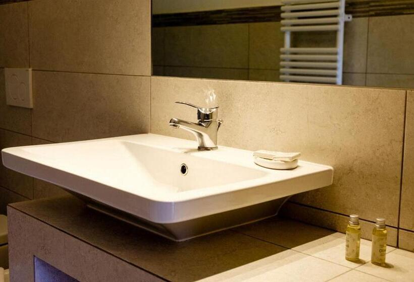 ホテル Agriturismo Poggio Corbello