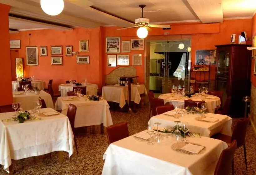 Hotelli Albergo Isetta