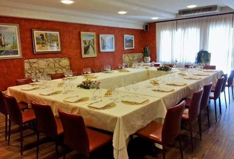 Hotelli Albergo Isetta