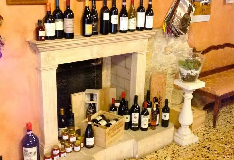 Hotelli Albergo Isetta