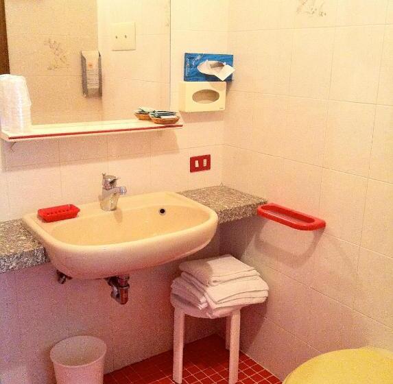 בית מלון כפרי Albergo Isetta