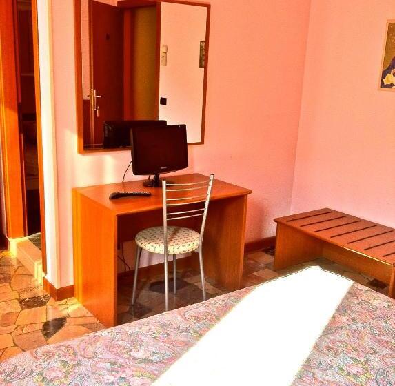 בית מלון כפרי Albergo Isetta