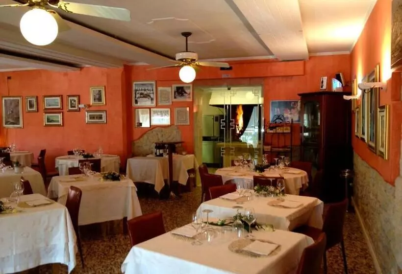 Hotelli Albergo Isetta