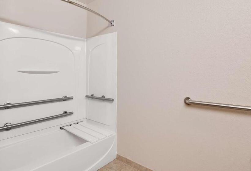 Отель Best Western Executive Inn   Latta