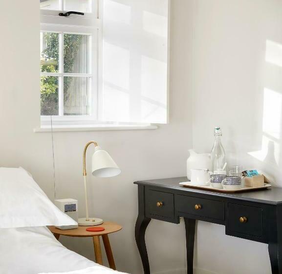 호텔 Compasses Inn