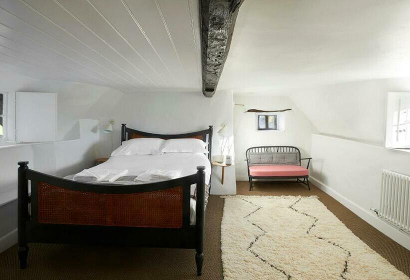 호텔 Compasses Inn