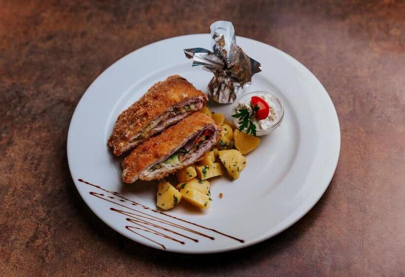 호텔 Friesacherhof