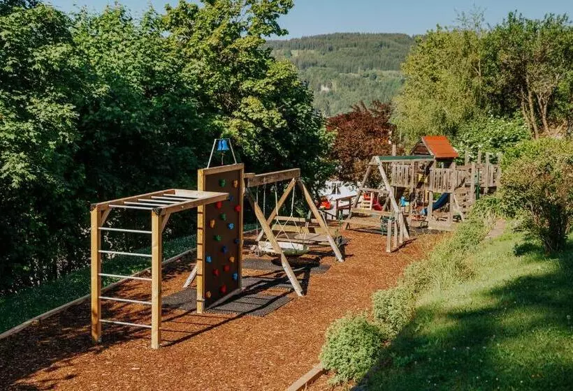 ホテル Friesacherhof