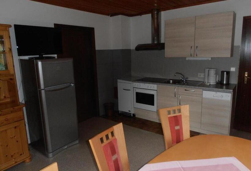 Отель Huberbauer