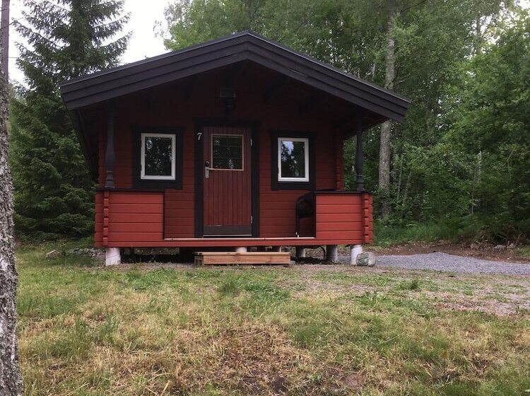 호텔 Långsjön Stugor & Camping