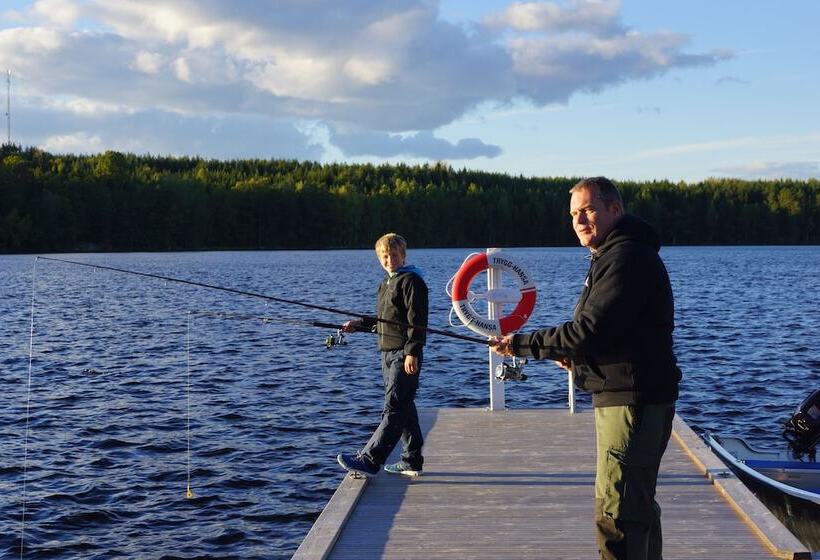 호텔 Långsjön Stugor & Camping