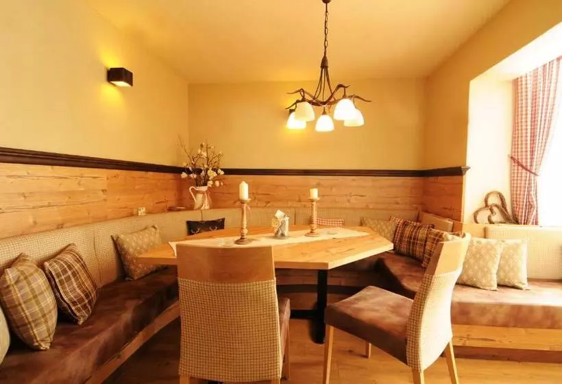 ホテル Restaurant Fidi