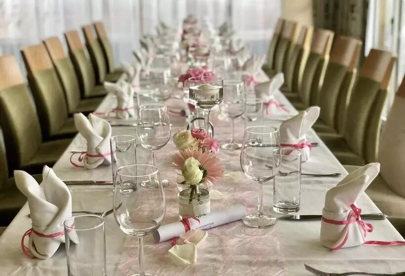 ホテル Restaurant Fidi