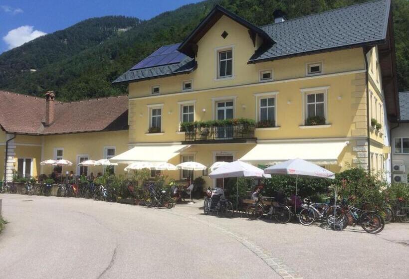 בית מלון כפרי Rettensteinerhof Wirtshaus