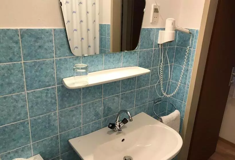 Hotelli Rettensteinerhof Wirtshaus