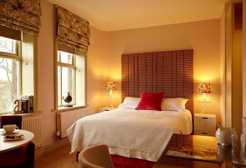 Отель The Devonshire Fell