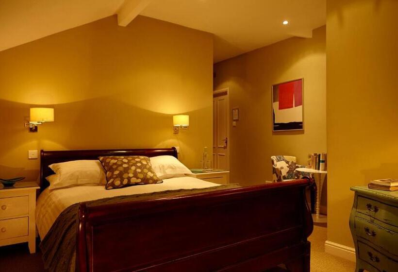 Отель The Devonshire Fell