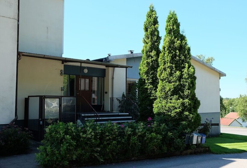 Lärjungagården   Hostel