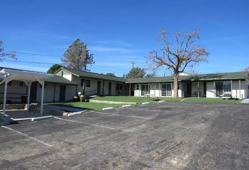 Motelli Lakeshore Lodge