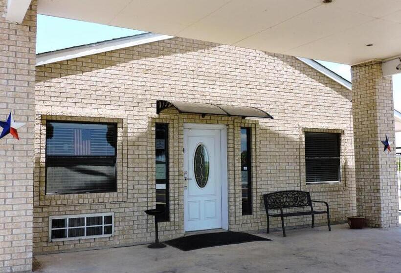 فندق على الطريق Riata Inn   Rankin